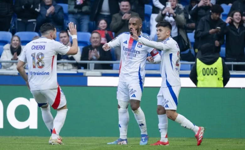 Illustration : "Mercato OL : Une vente forcée à petit prix après le passage DNCG"