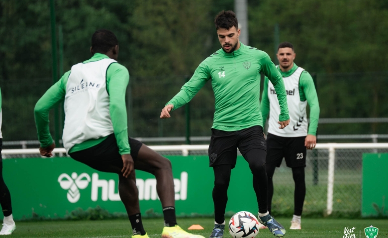 Illustration : "Mercato ASSE : Un deal établi, le Forez perdra un pion défensif"