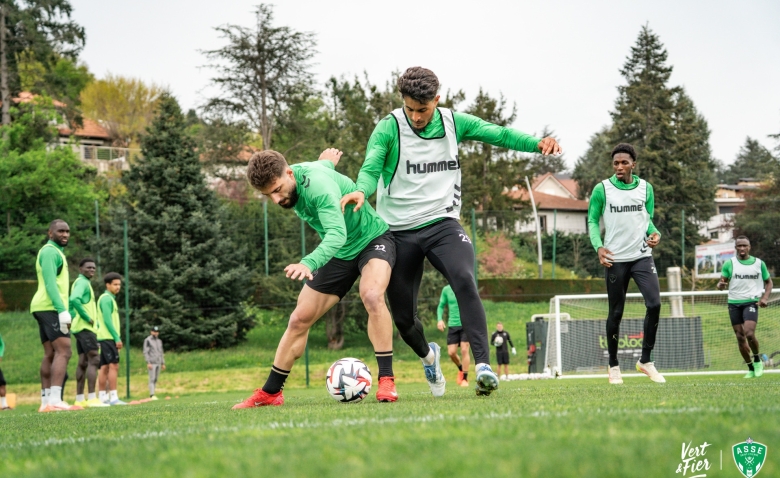 Illustration : "Mercato ASSE : Un gros coup défensif en préparation"