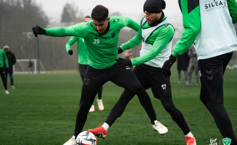 Illustration : "Mercato ASSE : Accord trouvé avec Lens, les Verts anticipent le remplacement"