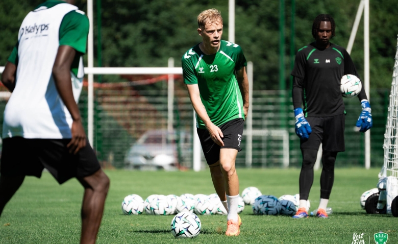 Illustration : "Mercato ASSE : Un attaquant des Verts a tapé dans l'oeil d'un club allemand contre toute attente"