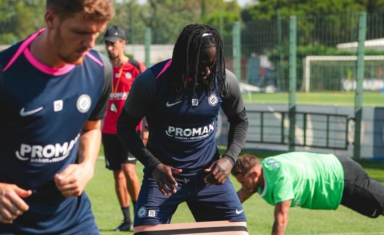 Illustration : "Mercato Montpellier : Un ancien top buteur de ligue 2 prêt à poser ses valises dans le sud de la France ?"