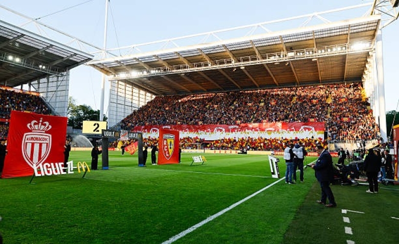 Illustration : "Mercato Lens : Encore un gardien signé juste après Risser et Gurtner !"