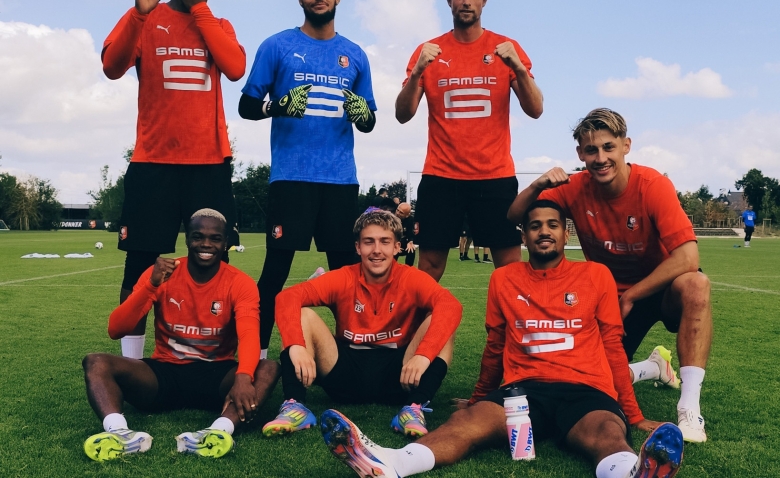 Illustration : "Stade Rennais : Un ancien visage du SRFC se lance dans un gros défi en Ligue 1 !"