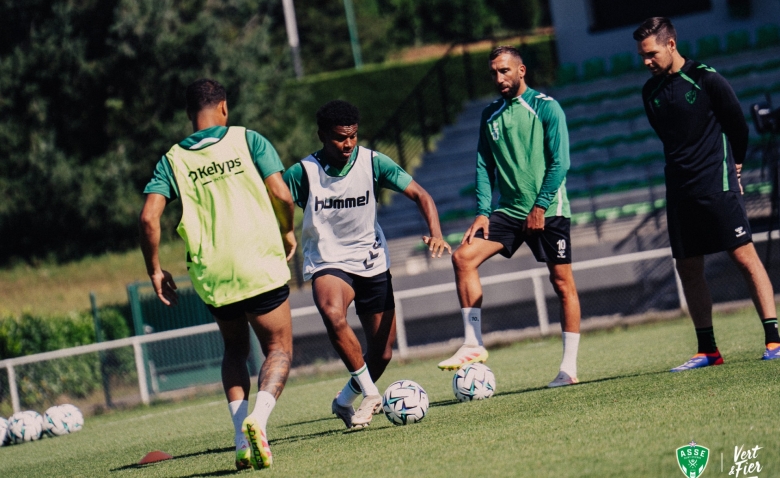 Illustration : "ASSE : Une affluence record attendue malgré la Ligue 2"