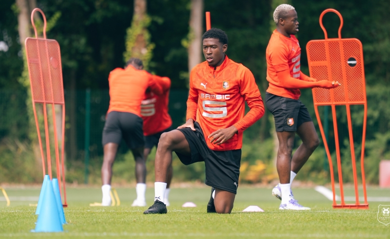 Illustration : "Mercato Stade Rennes : Un transfert imminent validé par le coach"