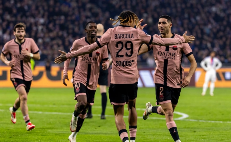 Illustration : "Mercato PSG : Un milieu recalé à Paris file en Turquie"