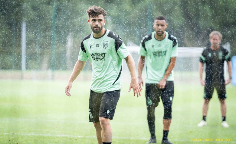 Illustration : "Mercato Nantes : Un Canari disparu des radars va enfin quitter le navire cet été "