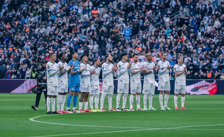 Illustration : "Mercato OM : Un club saoudien grille Longoria sur une cible offensive"