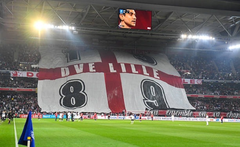 Illustration : "Mercato LOSC : Une grande bataille engagée pour la signature d'un ailier !"