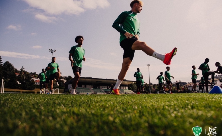 Illustration : "ASSE : Une formidable image observée à l'Etrat en prévision de la rentrée en Ligue 2 !"