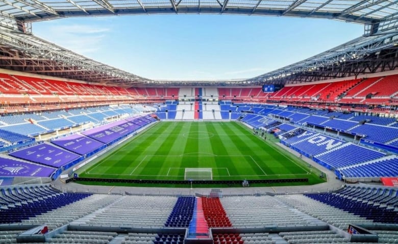 Illustration : "Mercato OL : Un joyau de Textor au coeur d'un transfert très controversé à peine officialisé"