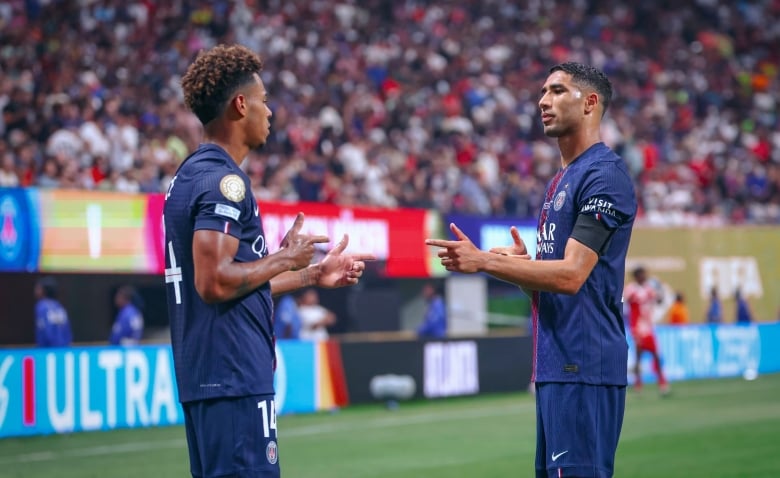 Illustration : "Mercato PSG : Une signature de prestige en préparation"
