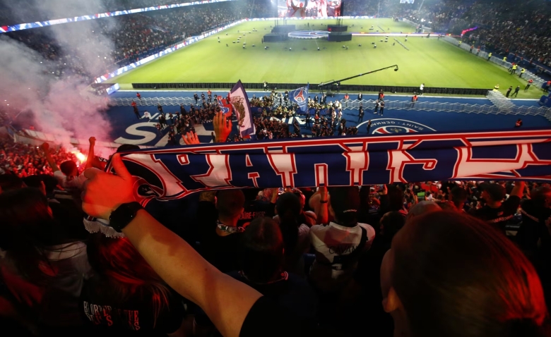 Illustration : "Mercato PSG : Une piste de longue date en passe de filer au profit d'un club de Premier League ?"