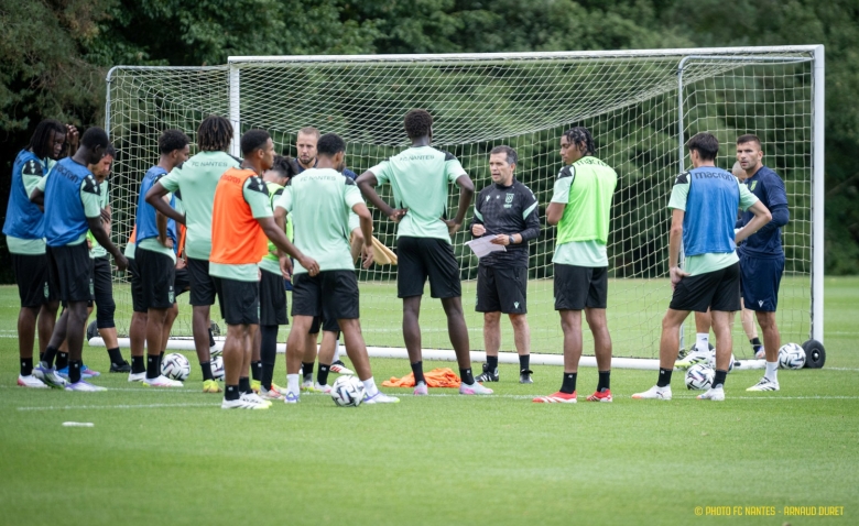 Illustration : "Mercato FC Nantes : Le Paris FC met au clair ses ambitions pour un Canari "