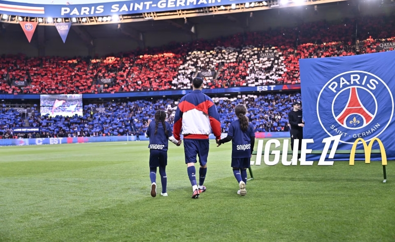 Illustration : "Mercato PSG : Un espoir prêté au Portugal "