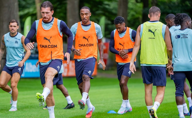 Illustration : "Mercato OM : Un transfert record en préparation pour l’aile droite"