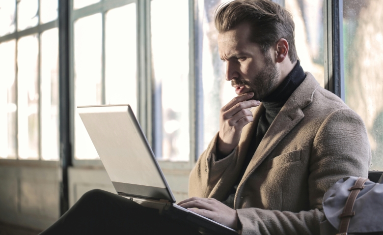 Illustration : "La psychologie du parieur : pourquoi on mise encore après une défaite"