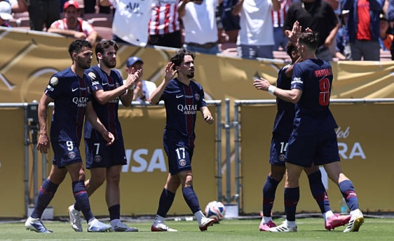 Illustration : "Mercato PSG : Cinq prétendants prestigieux s'agitent pour un Parisien de second plan !"