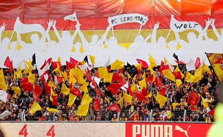 Illustration : "RC Lens : Quel rôle pour Matthieu Udol au sein de la défense lensoise ?"