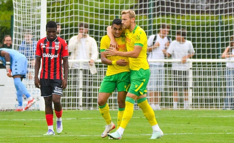 Illustration : "Mercato Nantes : Un accord trouvé en Suisse pour le départ d'un Canari instable "