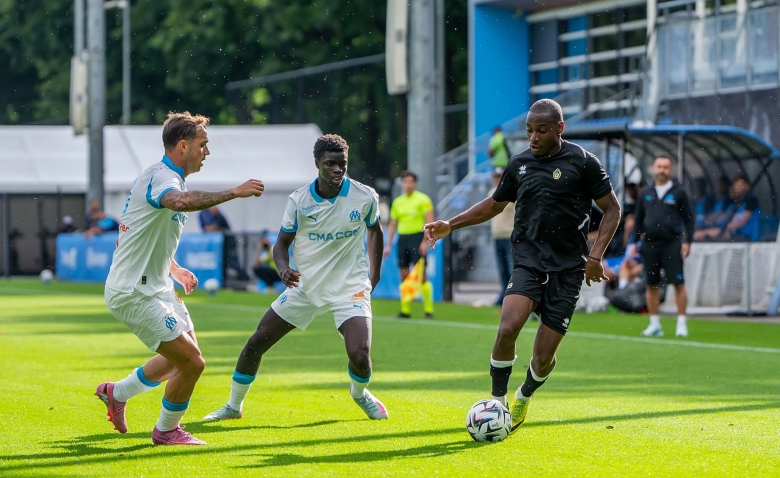 Illustration : "Mercato OM : Une signature grandement attendue par les supporters est finalement reportée"