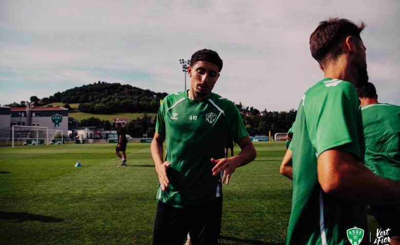 Illustration : "Mercato ASSE : Un accord enfin trouvé pour un transfert qui traine en longueur ?"