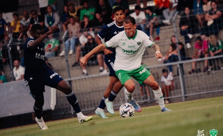 Illustration : "Mercato ASSE : Un ancien de Ligue 1 fait ses valises pour le Forez ? "