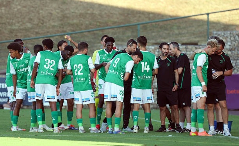 Illustration : "Mercato ASSE : Plusieurs départs souhaités par la direction avant la reprise du championnat !"