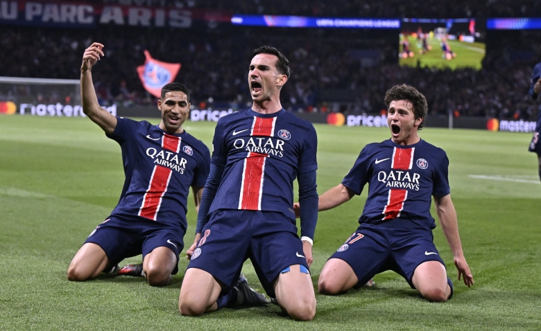 Illustration : "Mercato PSG : Mourinho ralentit pour un indésirable parisien"