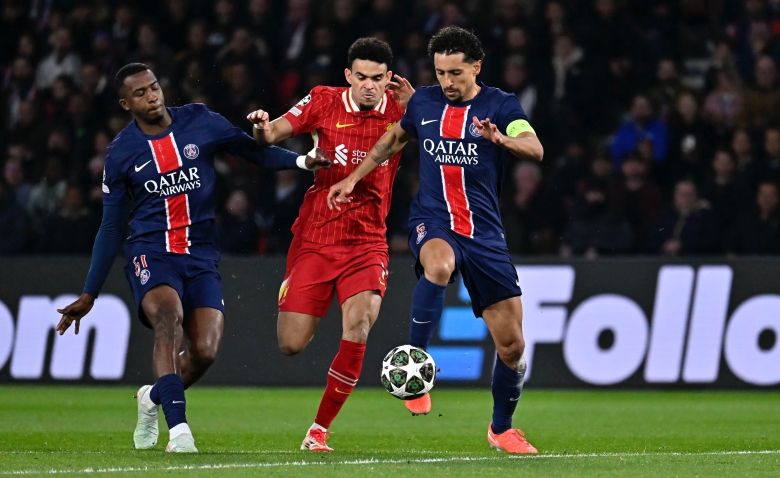 Illustration : "Mercato PSG : Une piste du mercato envoie un signal fort aux parisiens "