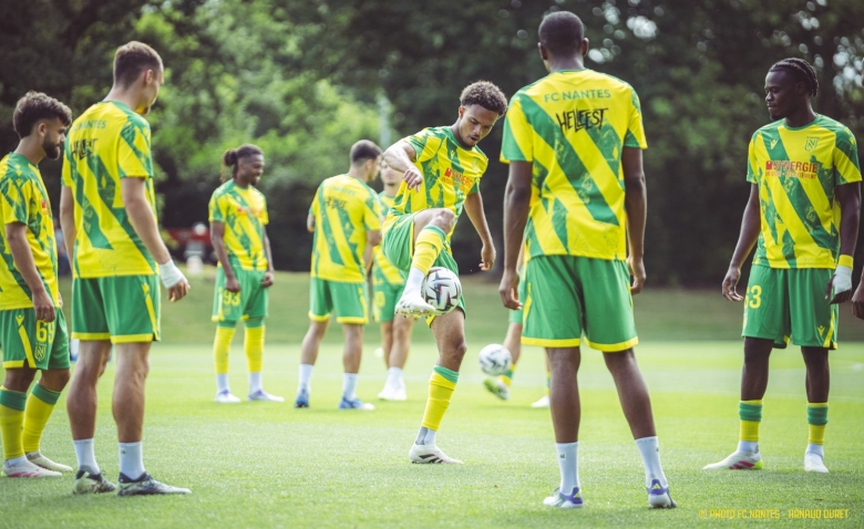 Illustration : "Mercato FC Nantes : Luis Castro met au clair la situation de Radakovic"