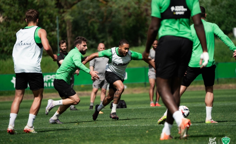 Illustration : "Mercato ASSE : Des retours encourageants au cœur de la reprise"