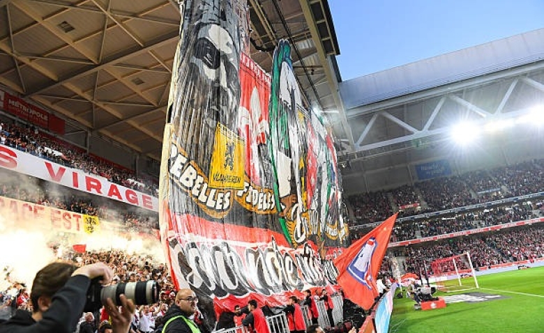 Illustration : "Mercato LOSC : Les Dogues tout proches d'enrôler le successeur de Chevalier !"