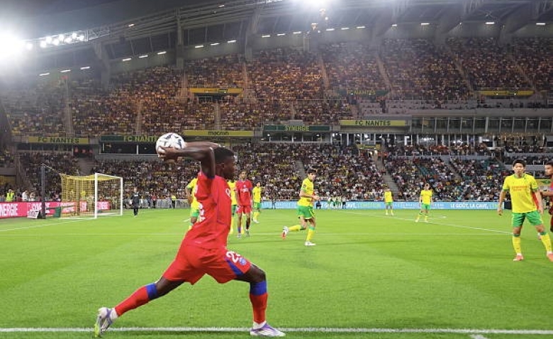 Illustration : "Mercato PSG : Un accord trouvé outre-Manche pour la vente d'un Parisien"