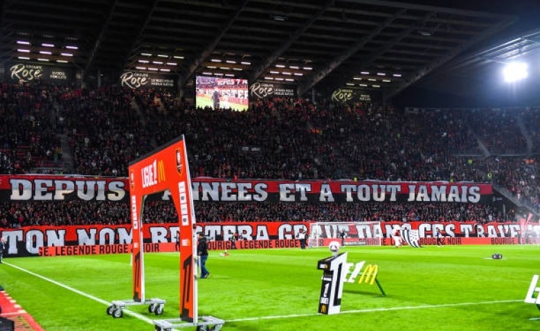 Illustration : "Mercato Rennes : Un ex-Rennais en pleine ascension fait l'objet d'un transfert majeur à l'étranger"