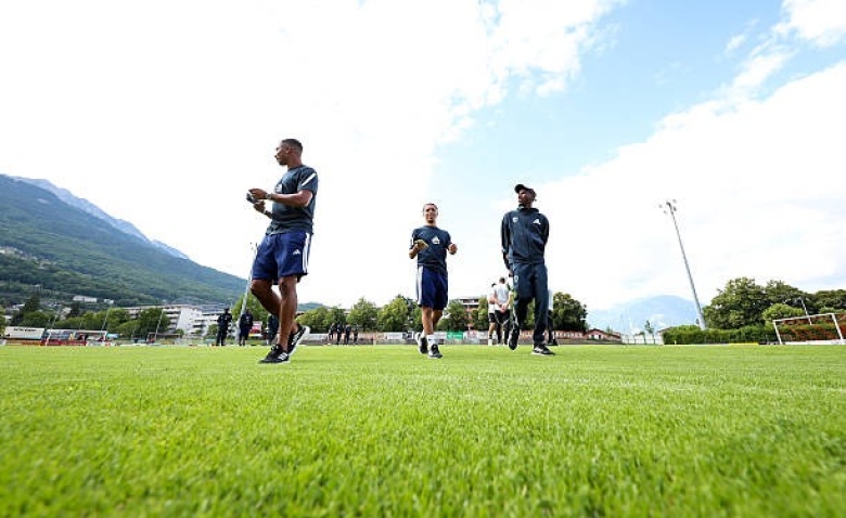 Illustration : "Mercato Paris FC : La direction prévoit plusieurs gros coups dans le sprint final !"