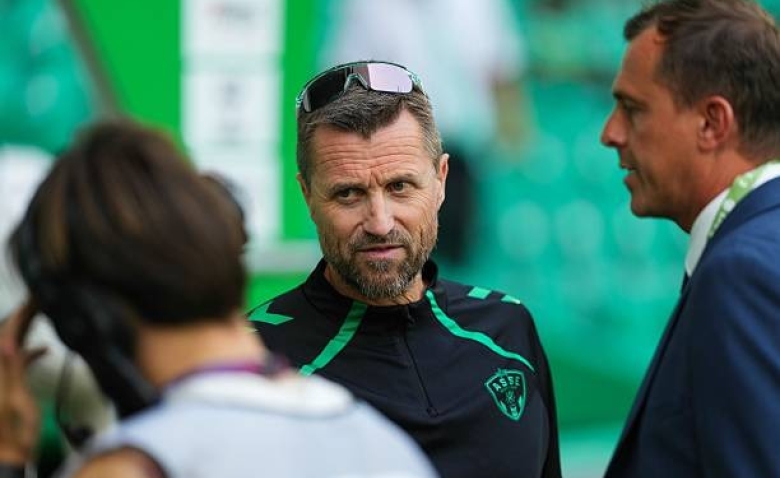 Illustration : "Mercato ASSE : Un départ aux lourdes conséquences acté dans les derniers instants du mercato ?"