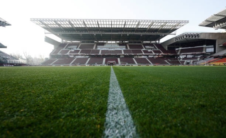 Illustration : "Mercato Metz : Un roc défensif signe en Moselle avant d'affronter le PFC !"