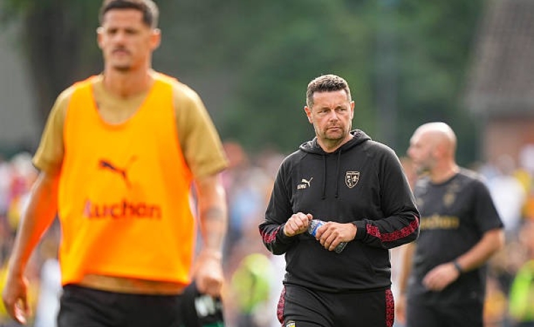 Illustration : "Mercato Lens : Un absent de longue date déjà proche d'un départ chez un concurrent en L1 ?"