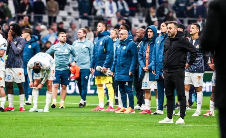 Illustration : "Mercato OM : Un latéral gauche signe à Marseille pour compenser le départ de Merlin !"