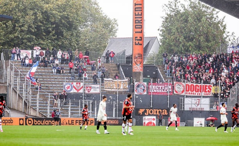 Illustration : "Mercato LOSC : Un pari très osé tenté par les Dogues en défense centrale "