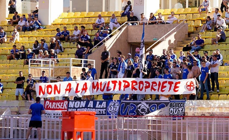 Illustration : "Mercato Strasbourg : Une énième arrivée bouclée par le RCSA en défense !"