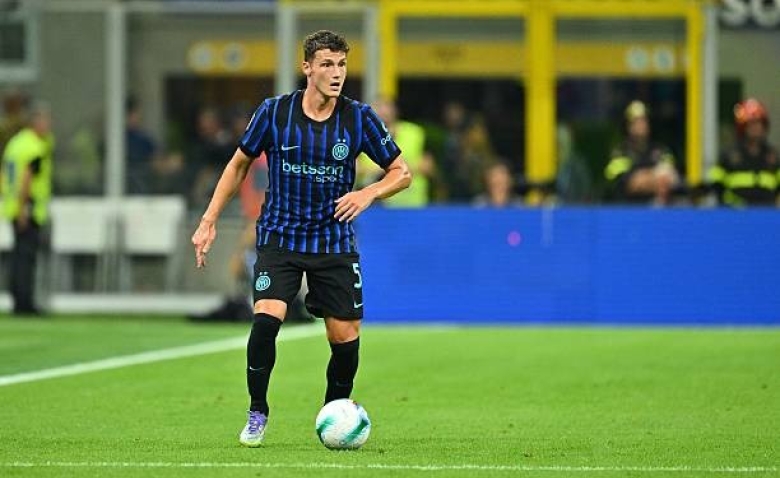 Illustration : "Mercato OM : Le board marseillais a tenté l'arrivée d'un autre international français après Pavard"