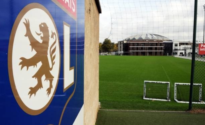 Illustration : "Mercato OL : Un attaquant de l'ASSE figurait sur les tablettes des Gones"