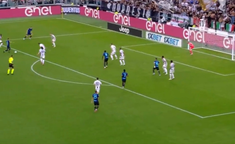 Illustration : "Juventus Turin - Inter Milan (4-3) : le résumé et les buts en vidéo - Serie A 25/26 (J3)"