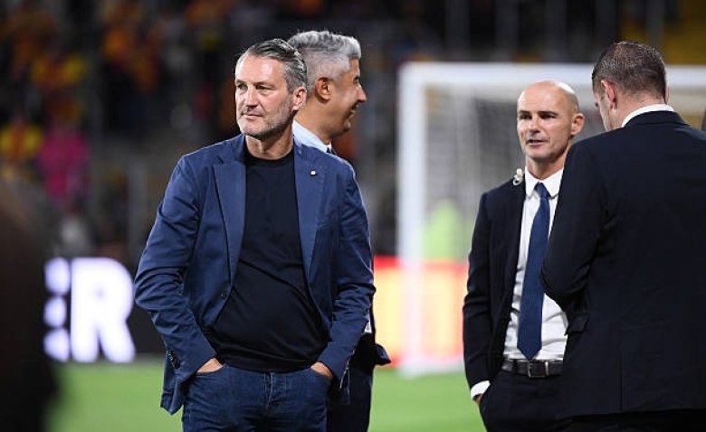 Illustration : "RC Lens - LOSC : Létang explique les raisons de son départ précipité de Bollaert"