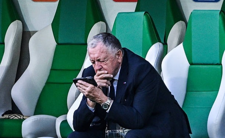 Illustration : "OL : Les compliments improbables d'Aulas à l'égard de l'ASSE"