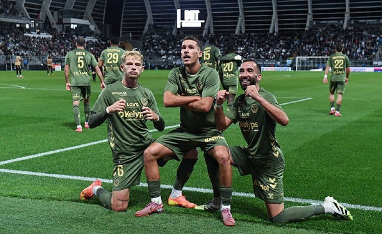 Illustration : "ASSE : Un ex-crack stéphanois éblouit par les performances de Stassin"