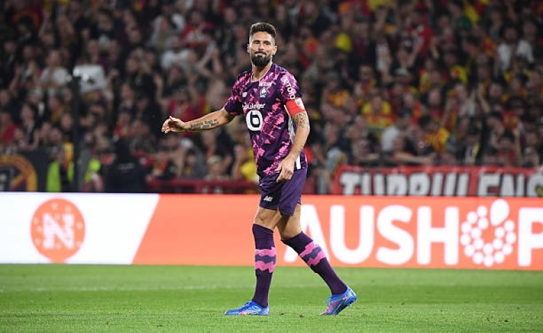 Illustration : "LOSC : Genesio prépare déjà un mauvais coup pour son retour à Lyon "